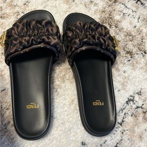 Fendi slippers